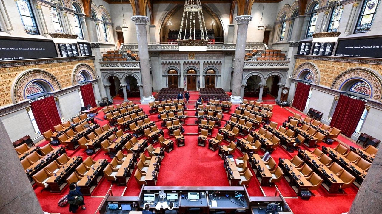 Here's what's in the $229B state budget for Long Island - Vimarsana News
