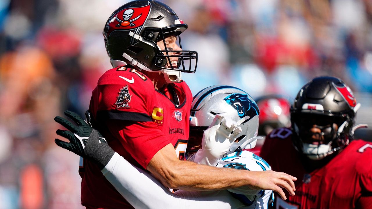 Tom Brady gets first win with the Tampa Bay Buccaneers as they defeat the Carolina  Panthers: Recap, score stats and more 