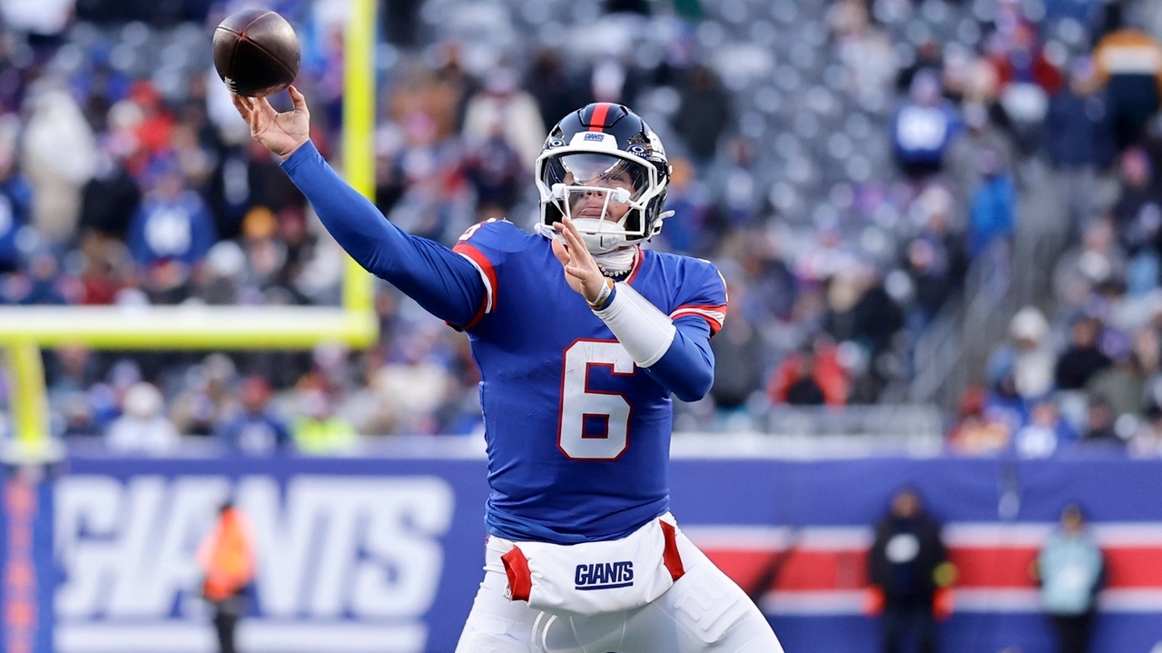 Jaxson Dart, super sophomore season? The numbers from QB comps suggest that may be the case.