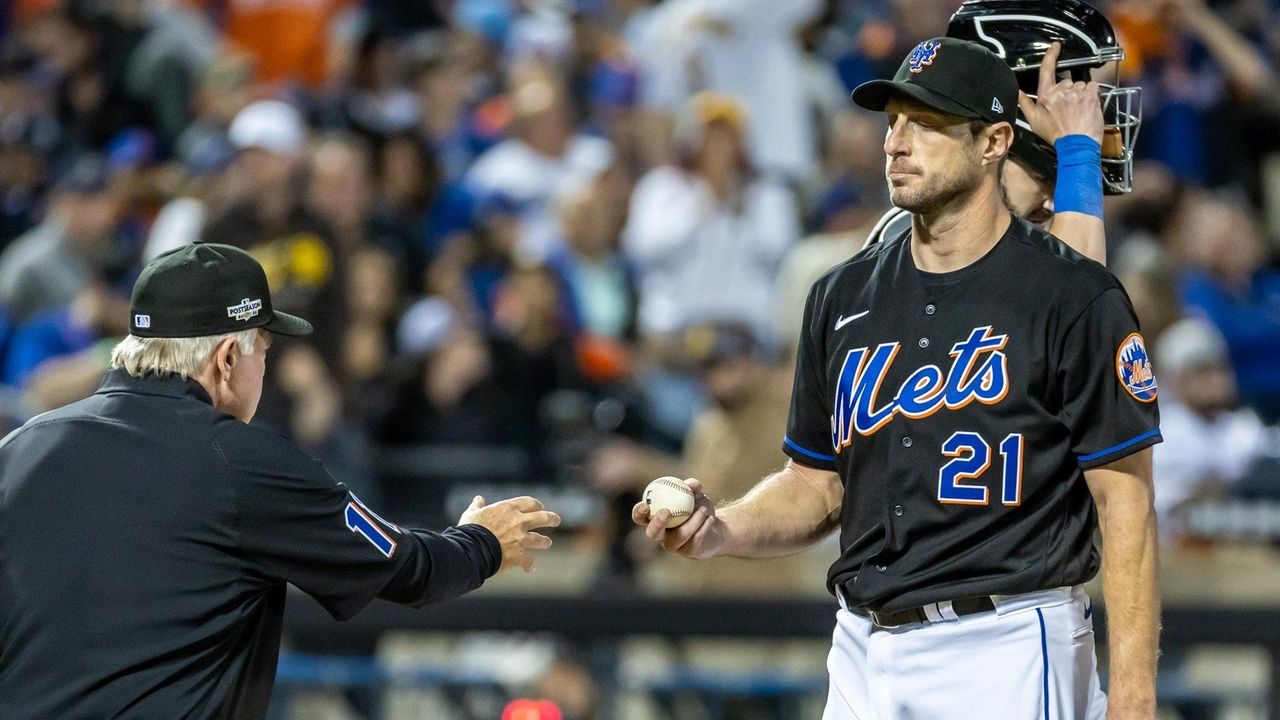 Padres jump all over Max Scherzer early, beat Mets 7-1 in Game 1