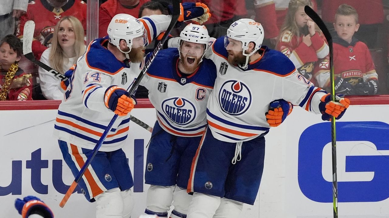 Connor McDavid wins Conn Smythe as playoff MVP despite Oilers losing ...