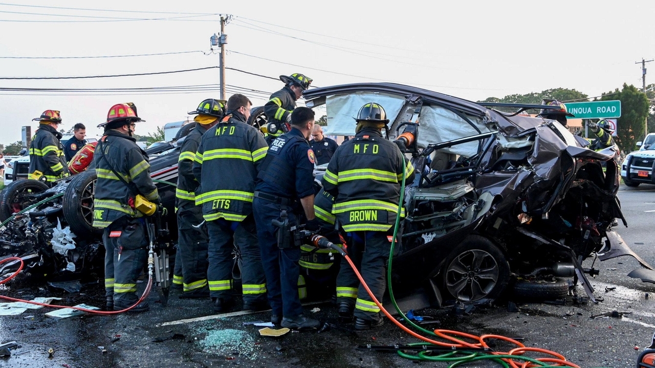 Official: Man facing possible 4th homicide charge in fatal East Massapequa crash - Vimarsana News