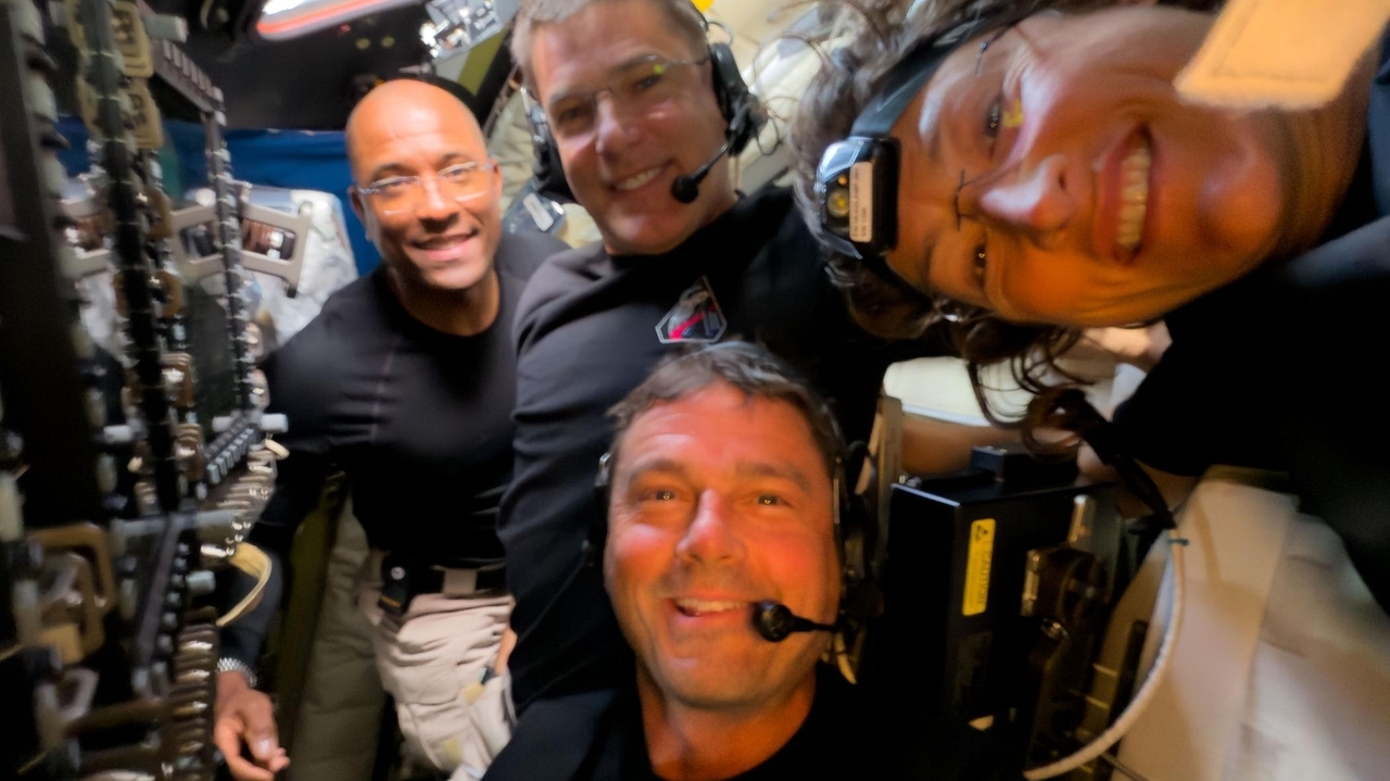 Artemis II astronauts make long-distance call to the space station as they head home from the moon