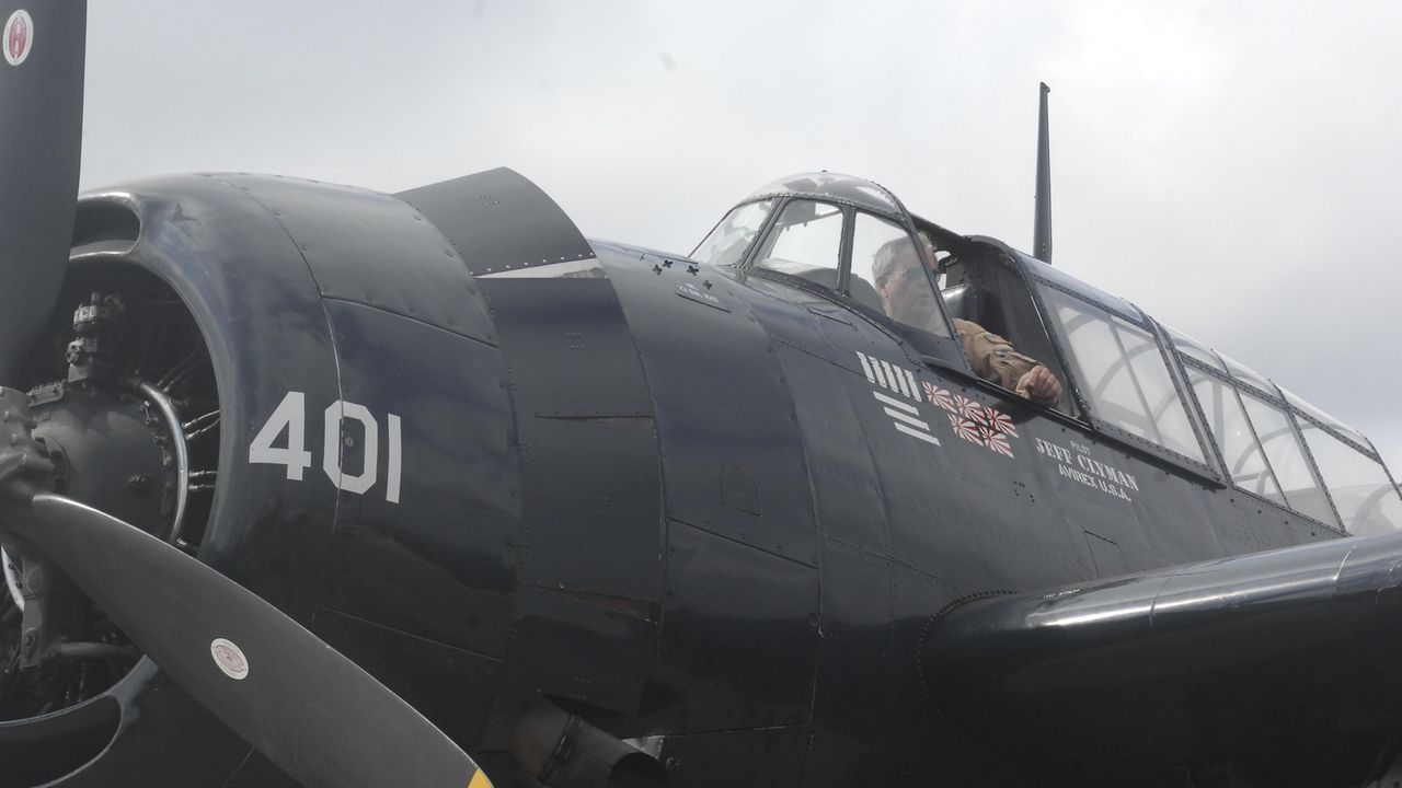 Labor Day air show puts WWII history on display Newsday