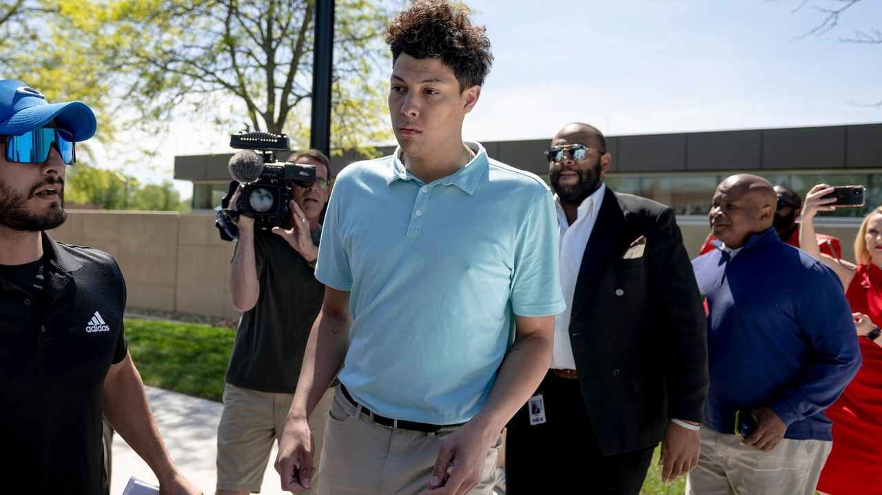 Patrick Mahomes Brother Jackson Charged With Sexual Battery Newsday