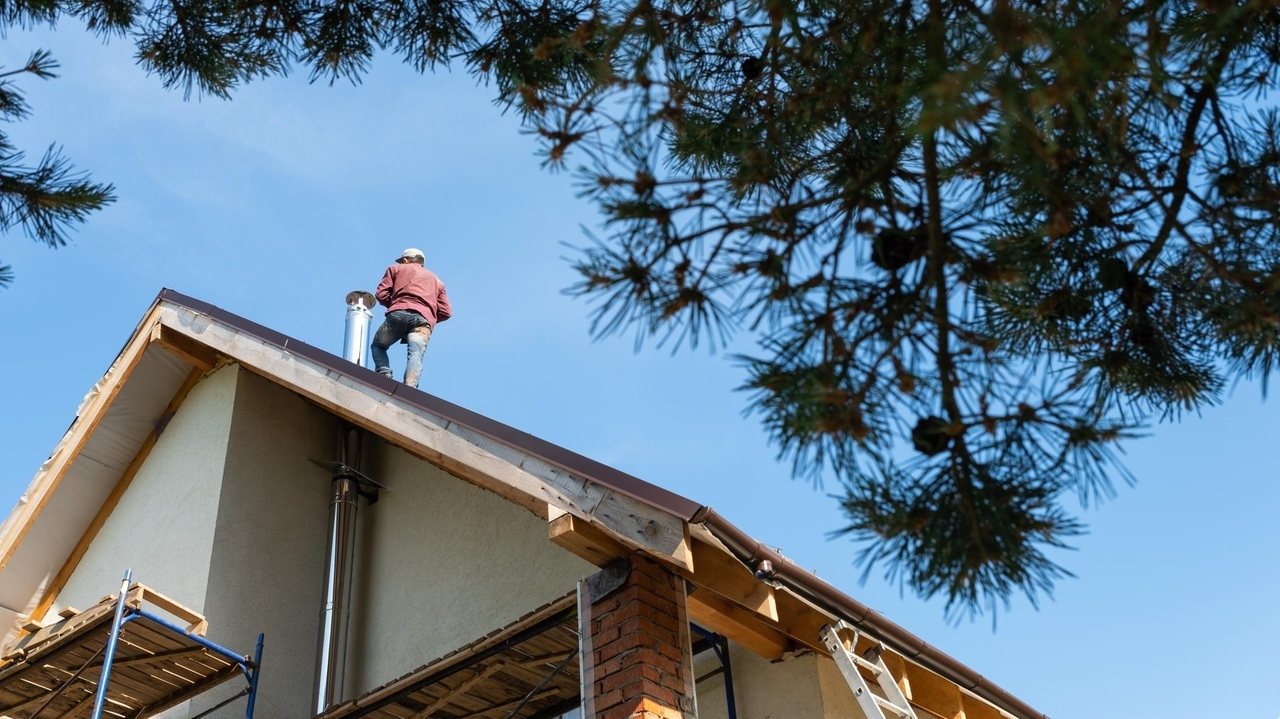 Roof, gutter fall maintenance critical for Long Island homeowners ...