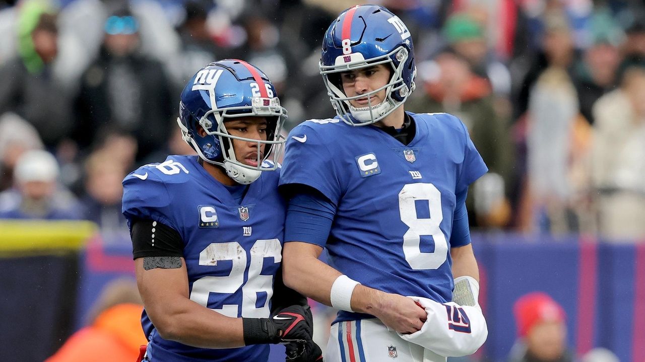 Giants GM Joe Schoen optimistic about Daniel Jones, Saquon Barkley