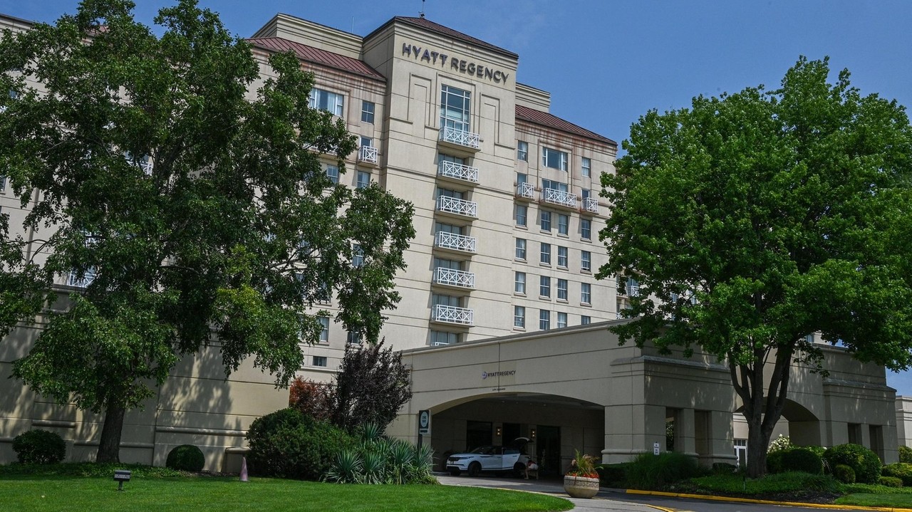 Hyatt Regency Long Island für 26,5 Millionen Dollar verkauft