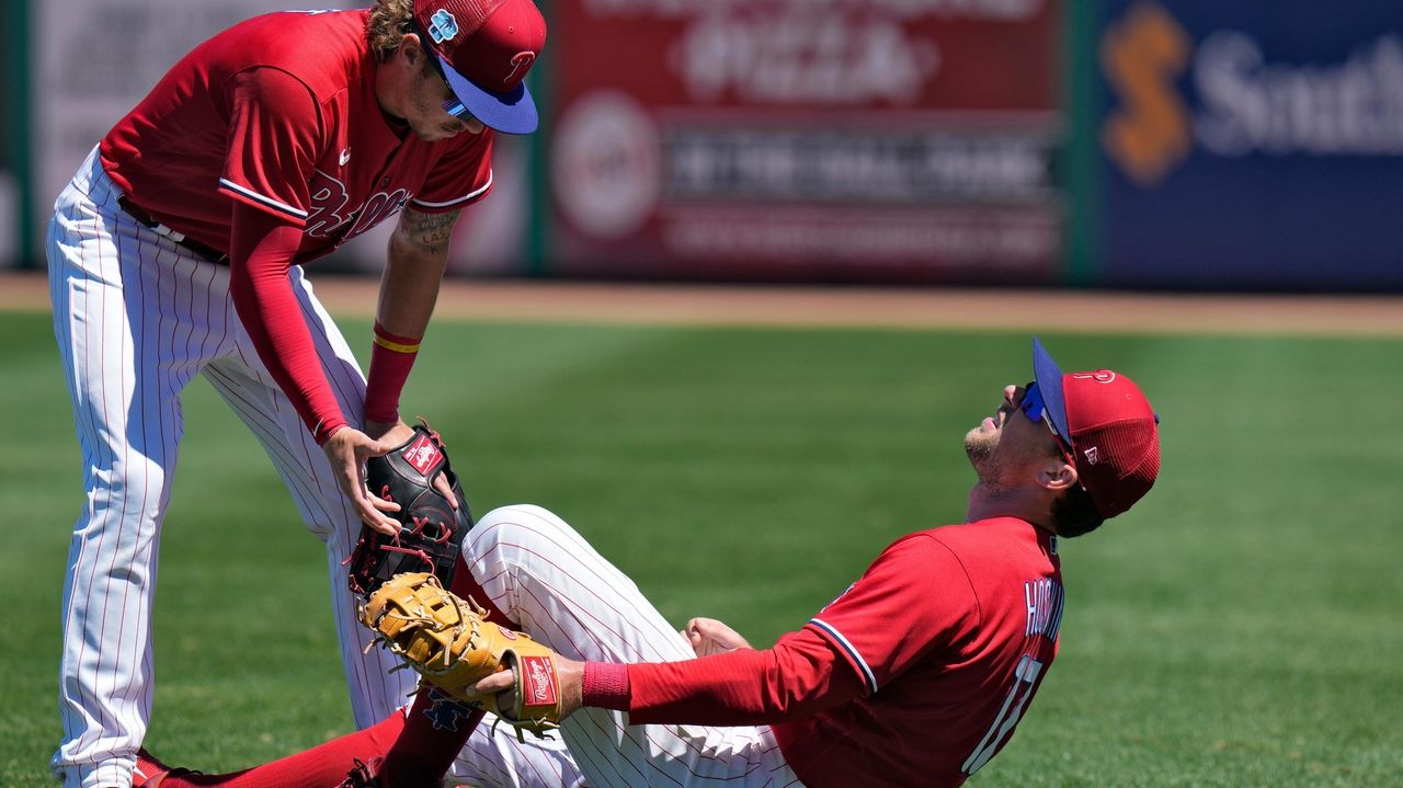 Hoskins hopeful for potential October return for Phillies - Newsday