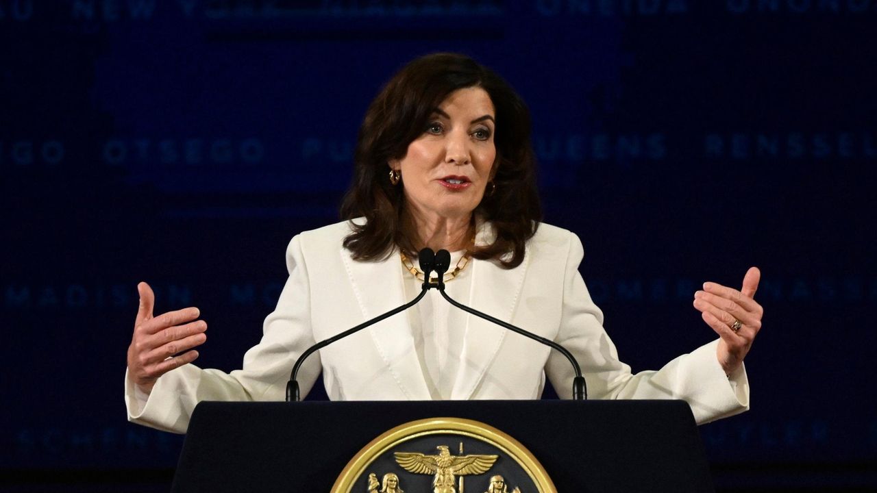 Hochul One Day Permit Removes Barriers To Officiating Nuptials Newsday 