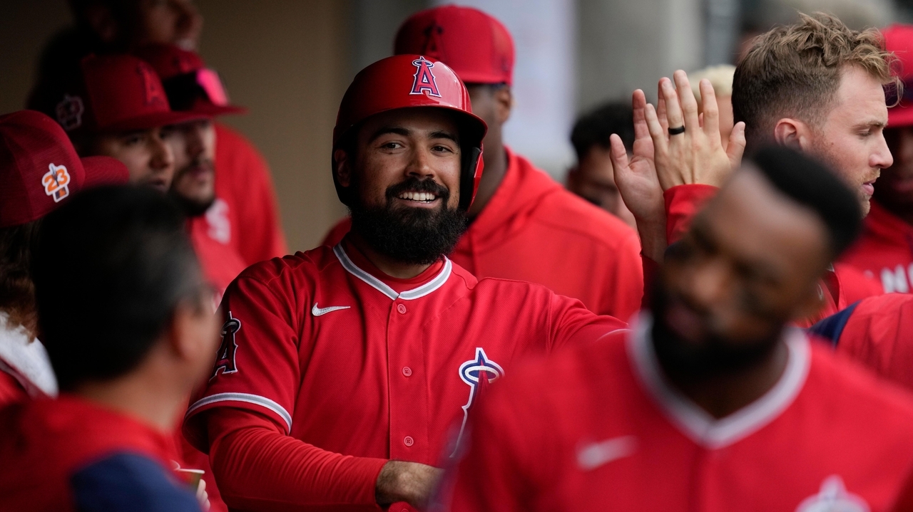 Anthony Rendon fan interaction video looked into by MLB - Newsday