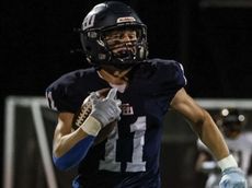 Smithtown West's Michael Cascione runs for 177 yards, three TDs in quarterfinal win