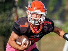 Sal D'Amato-Vince Vicari connection thrives, Justin DePietro runs for 4 TDs to lead Carey football