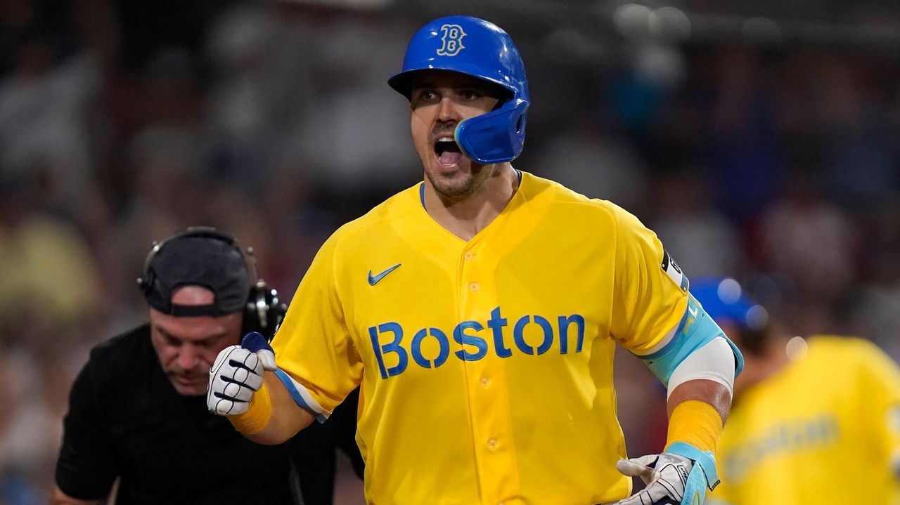 If it's yellow, it's yellow': Sox players credit Boston Marathon