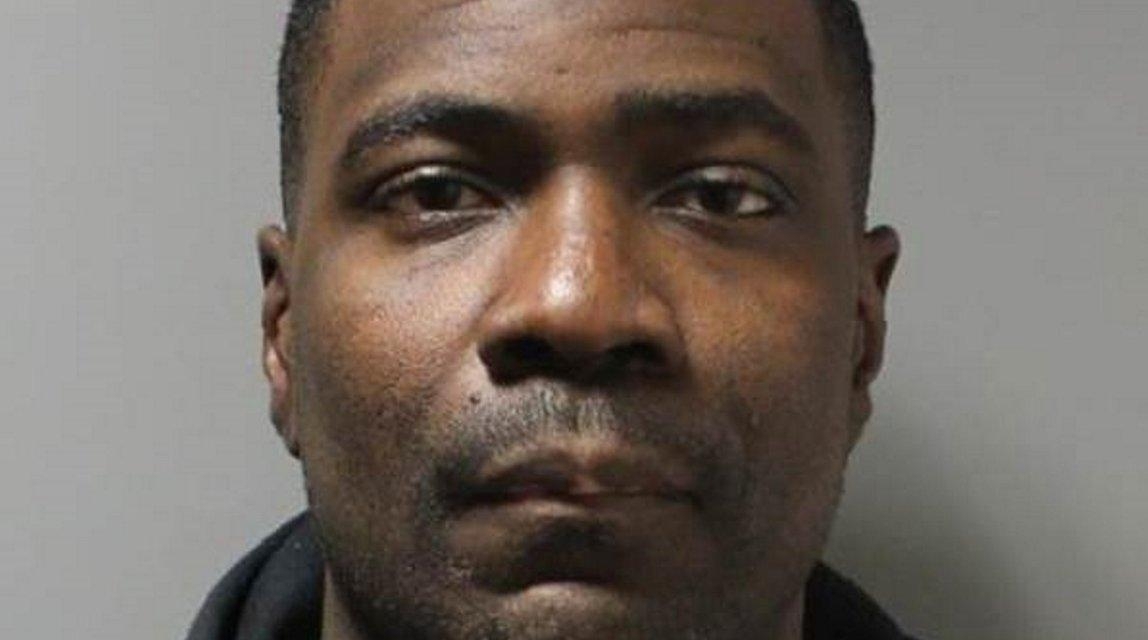 Off-duty NYPD officer charged in Sagtikos road rage case, cops say ...