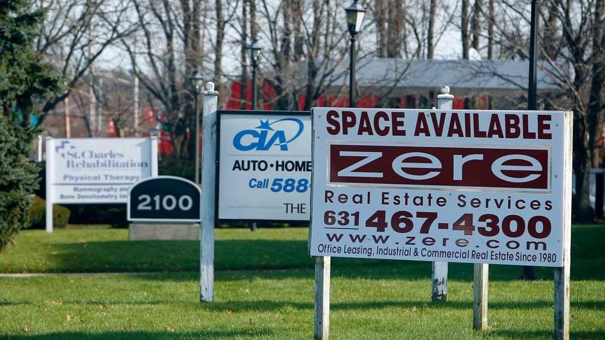 Brookhaven debates new laws on signs Newsday