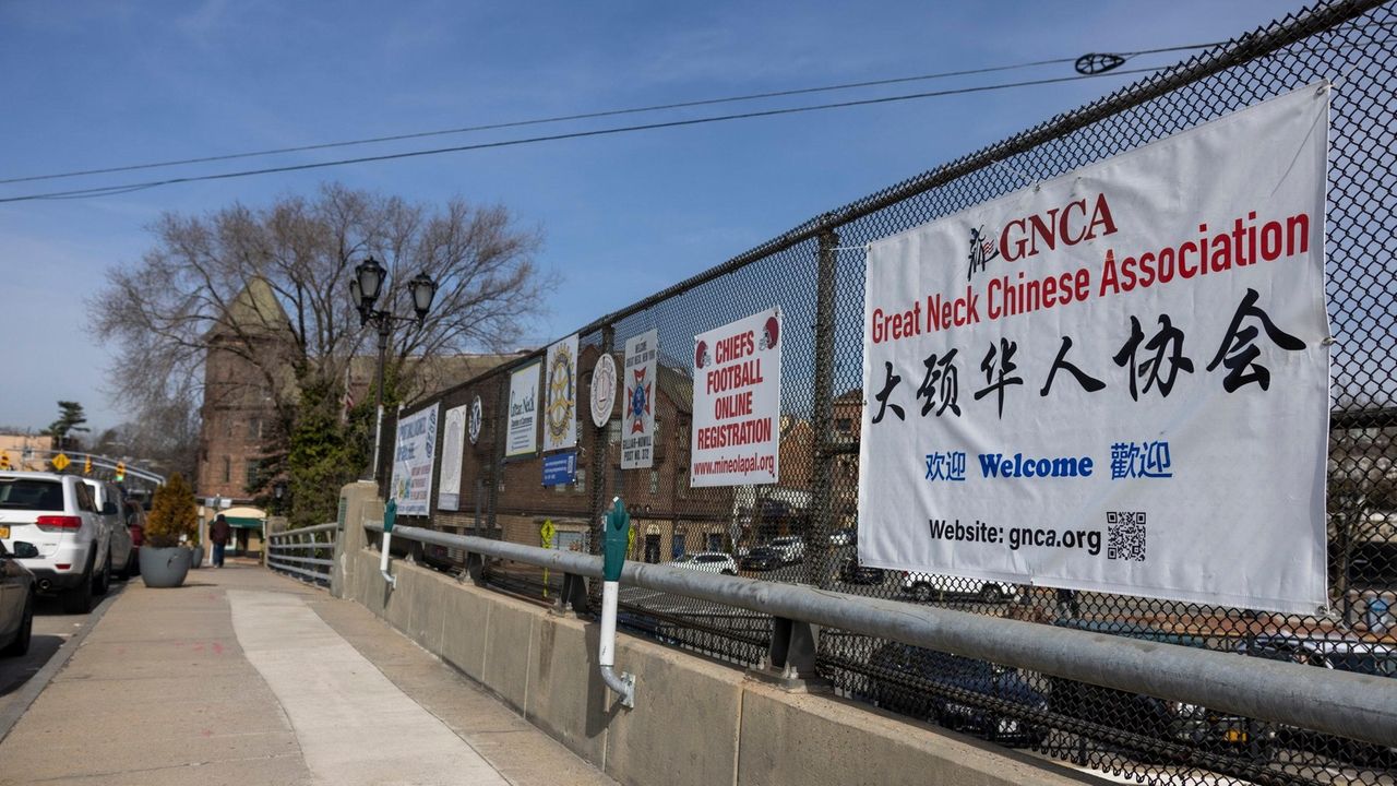 In Great Neck Plaza, officials denounce defacement of Chinese