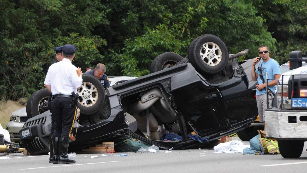 Westbound LIE lanes in Holbrook reopen after crash Newsday