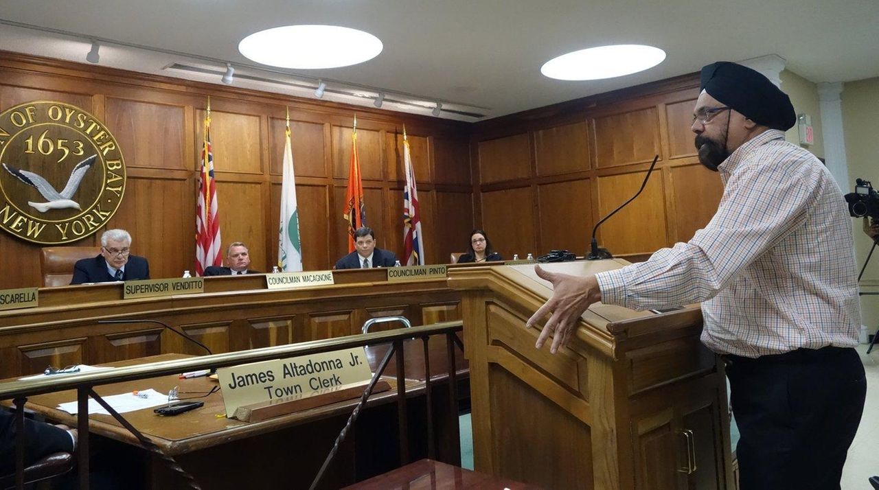 Oyster Bay and Sikh members talk Plainview parking issues Newsday
