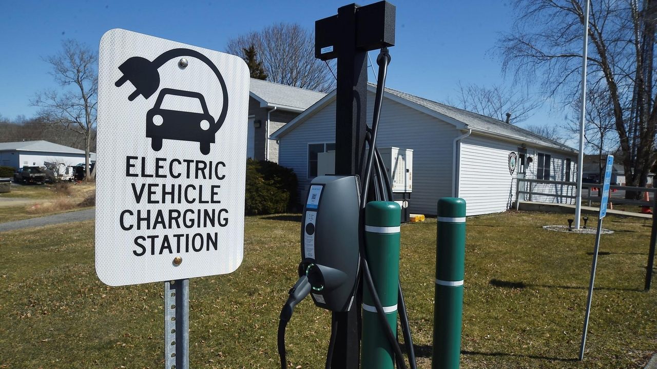 nys-to-get-175m-to-build-more-electric-vehicle-charging-stations-newsday