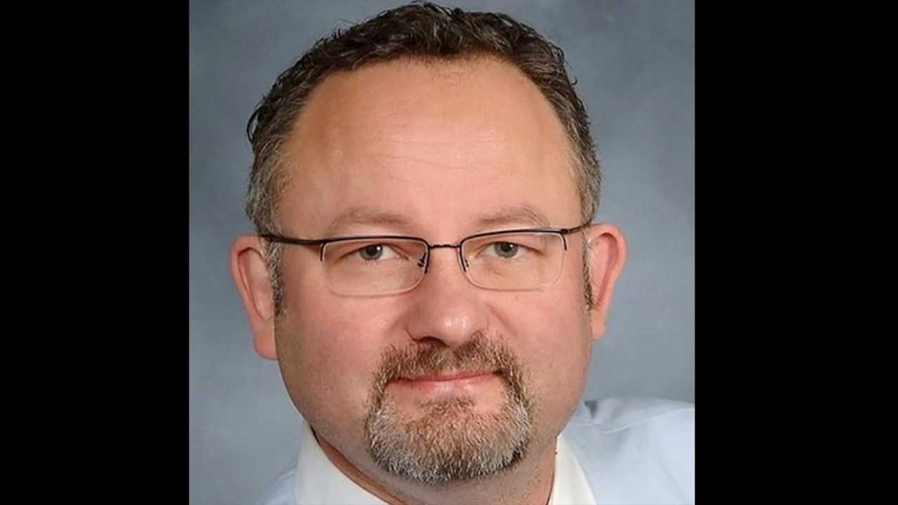 Mother of alleged sexual abuse victim testifies son 'changed' during treatment by Dr. Darius Paruch - Vimarsana News