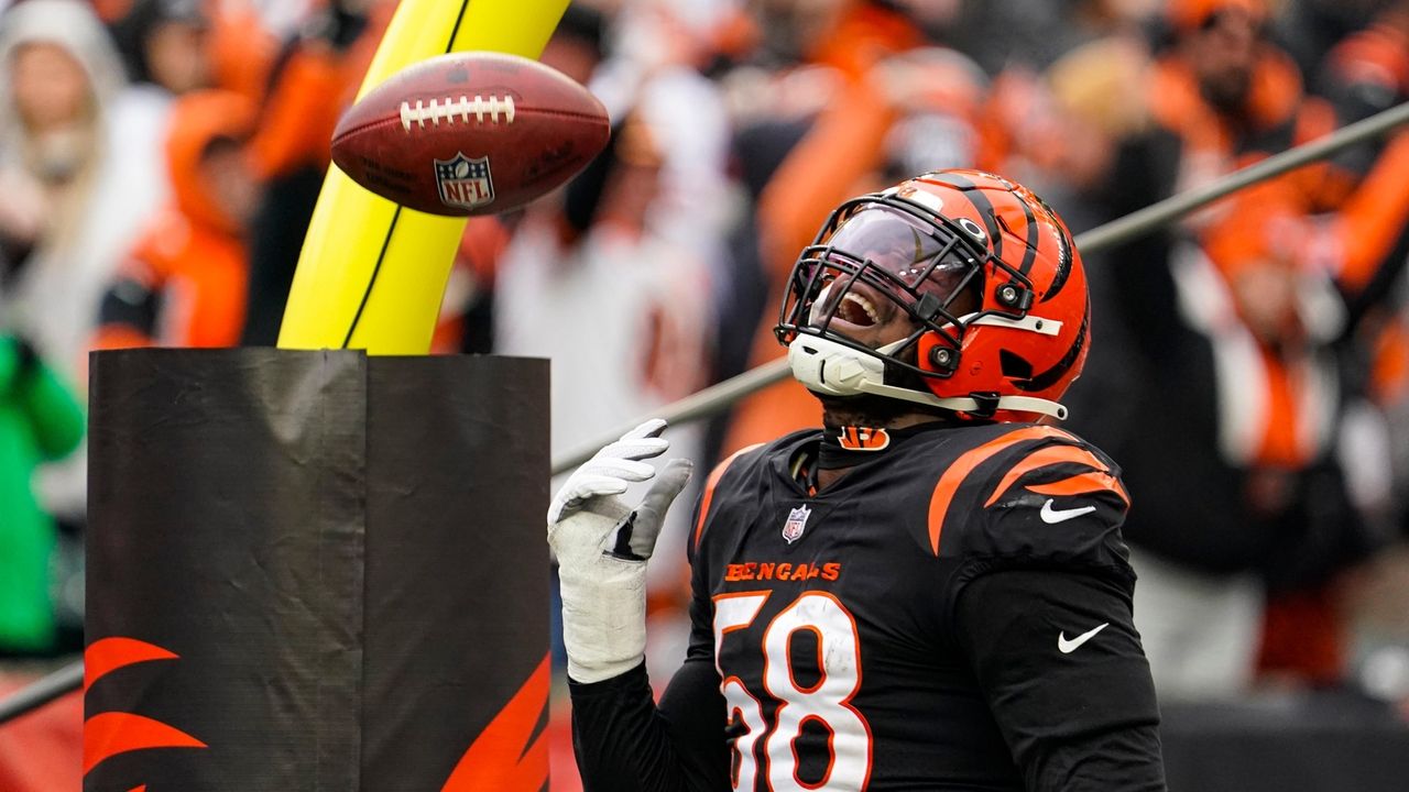 Cincinnati Bengals ace Joe Mixon mocks NFL with touchdown