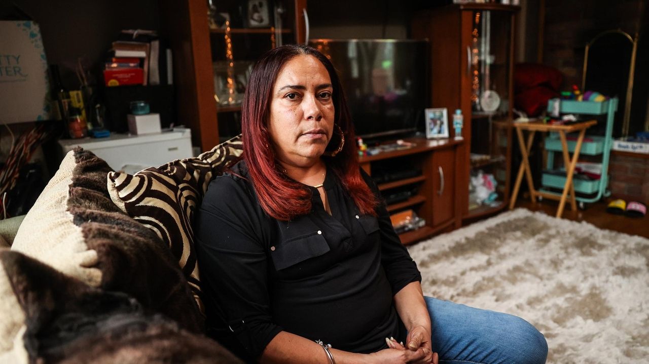 Delays in SNAP antihunger benefits keep Suffolk's needy waiting