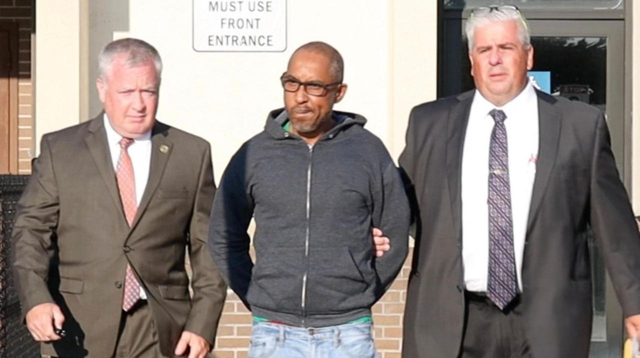 Man charged in woman's fatal Holtsville stabbing, cops say Newsday