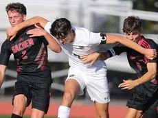 Boys soccer spotlight: Ward Melville history; Locust Valley soaring