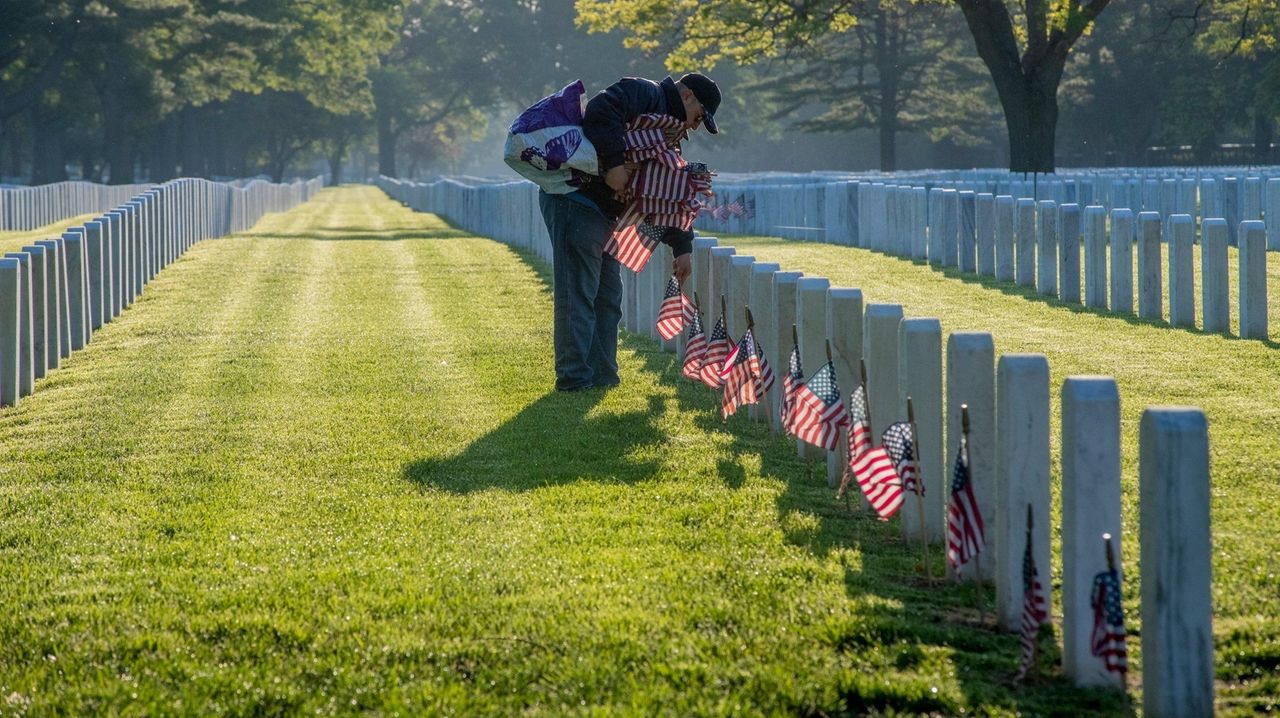 With flags for the fallen, volunteers give thanks for 'our gift of