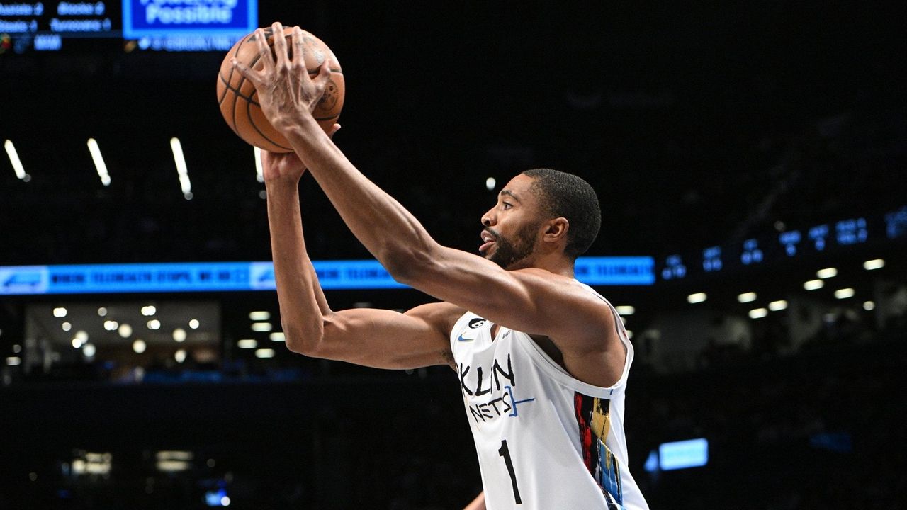 Mikal Bridges scores career-high 45, Nets beat Heat 116-105