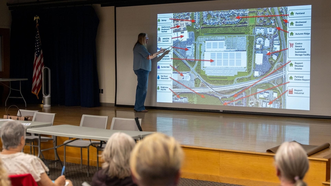 Residents oppose proposed Amazon warehouse