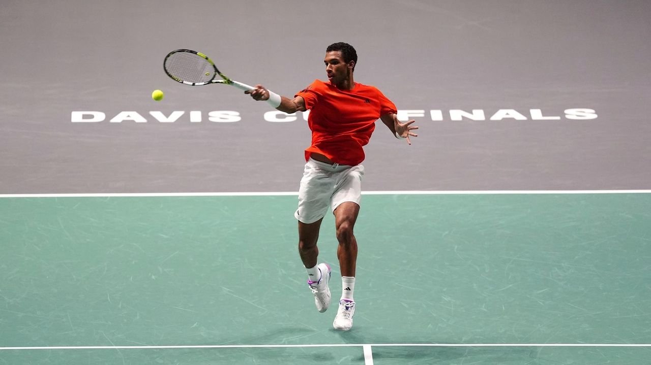 Canada, Australia and Germany set to advance in the Davis Cup Finals after group-stage wins