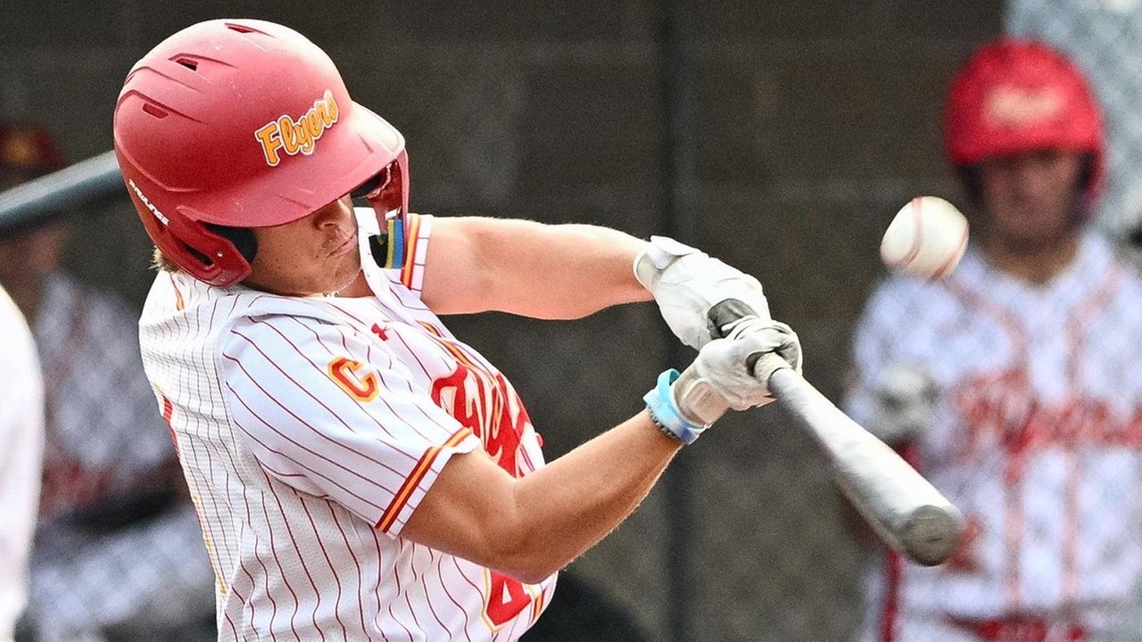 Photos ChaminadeHoly Trinity baseball Newsday