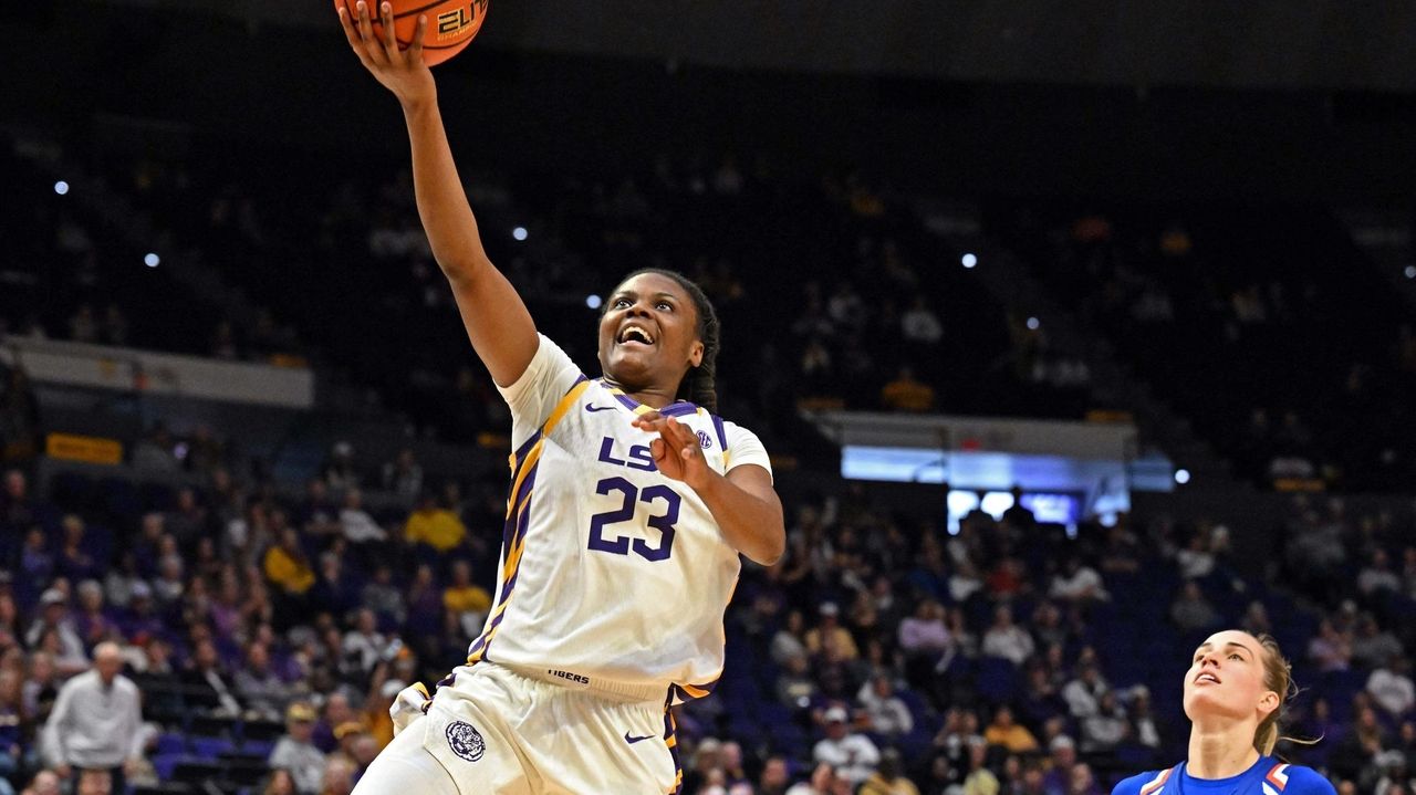 Fulwiley Shines with 21 Points and 7 Steals in LSU's Dominant Season Opener
