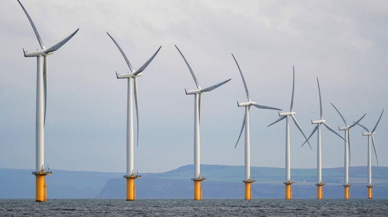 N.J., windfarm developer push for smaller windenergy area off