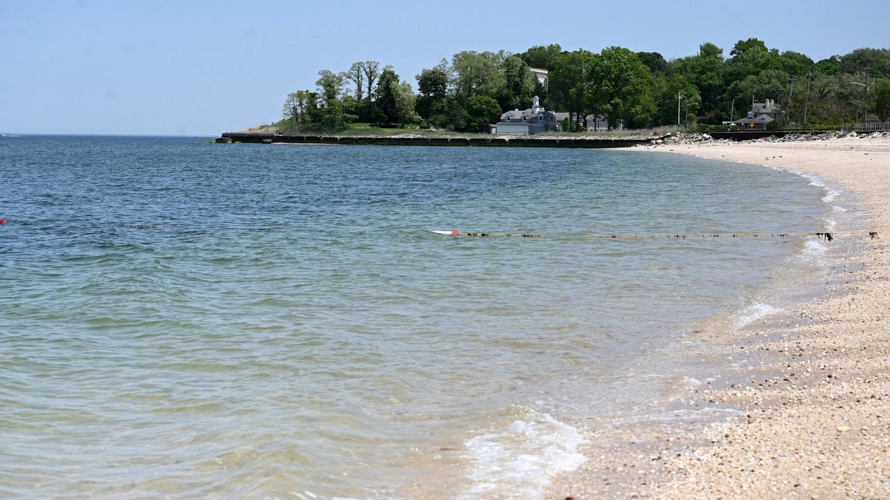 Advisory issued against swimming at 20 Nassau beaches