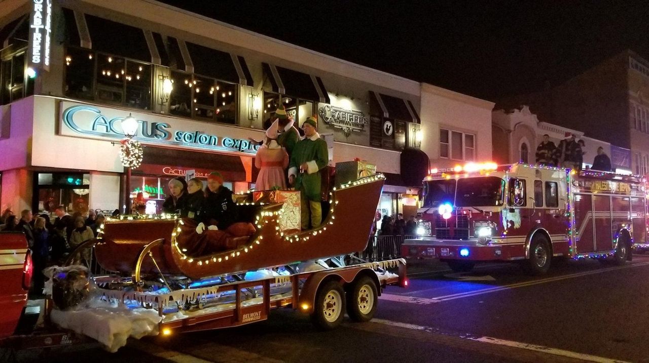 Huntington holiday parade will include kids' scavenger hunt Newsday