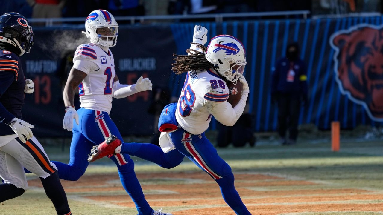 Devin Singletary caps opening drive for the Buffalo Bills with a