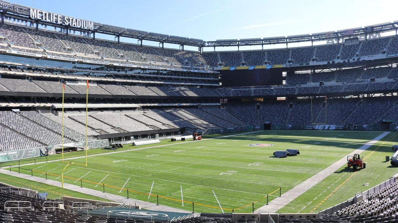 Jets End Zones In Rough Shape Vs. Patriots At MetLife Stadium