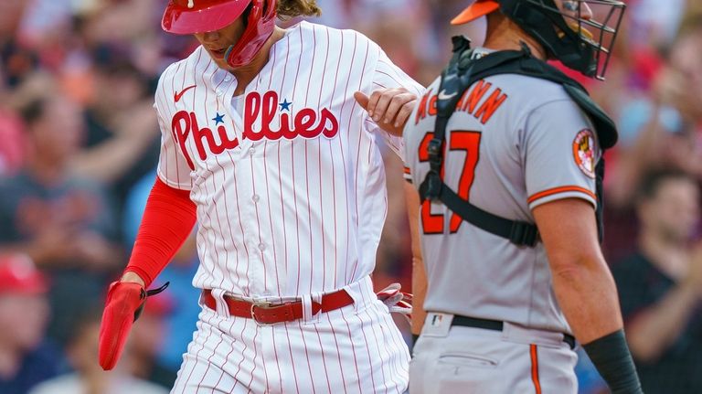 Sosa homer gives Phillies a 6-4 win over the Orioles - 6abc