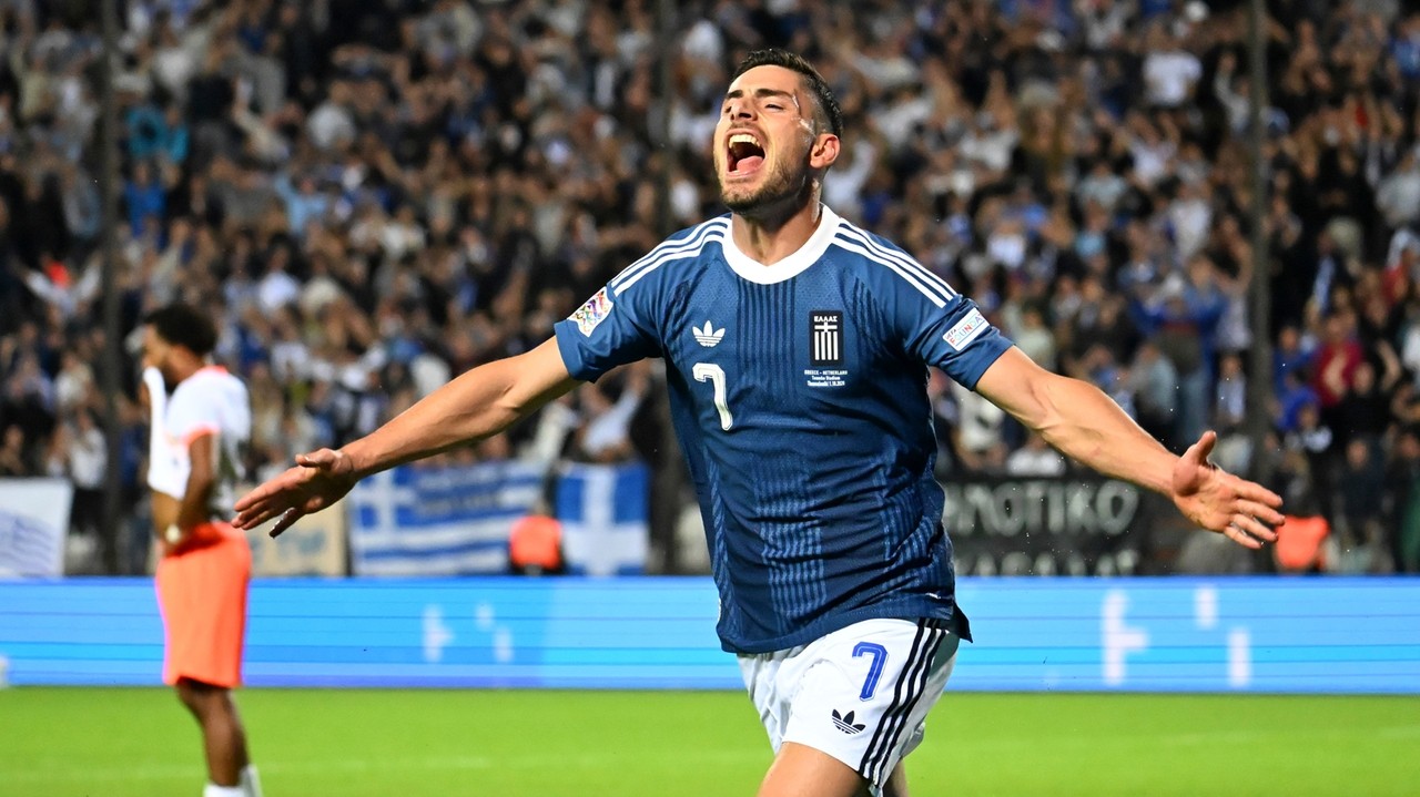 Draw with the Dutch keeps underdog Greece ahead of favorites in the ...