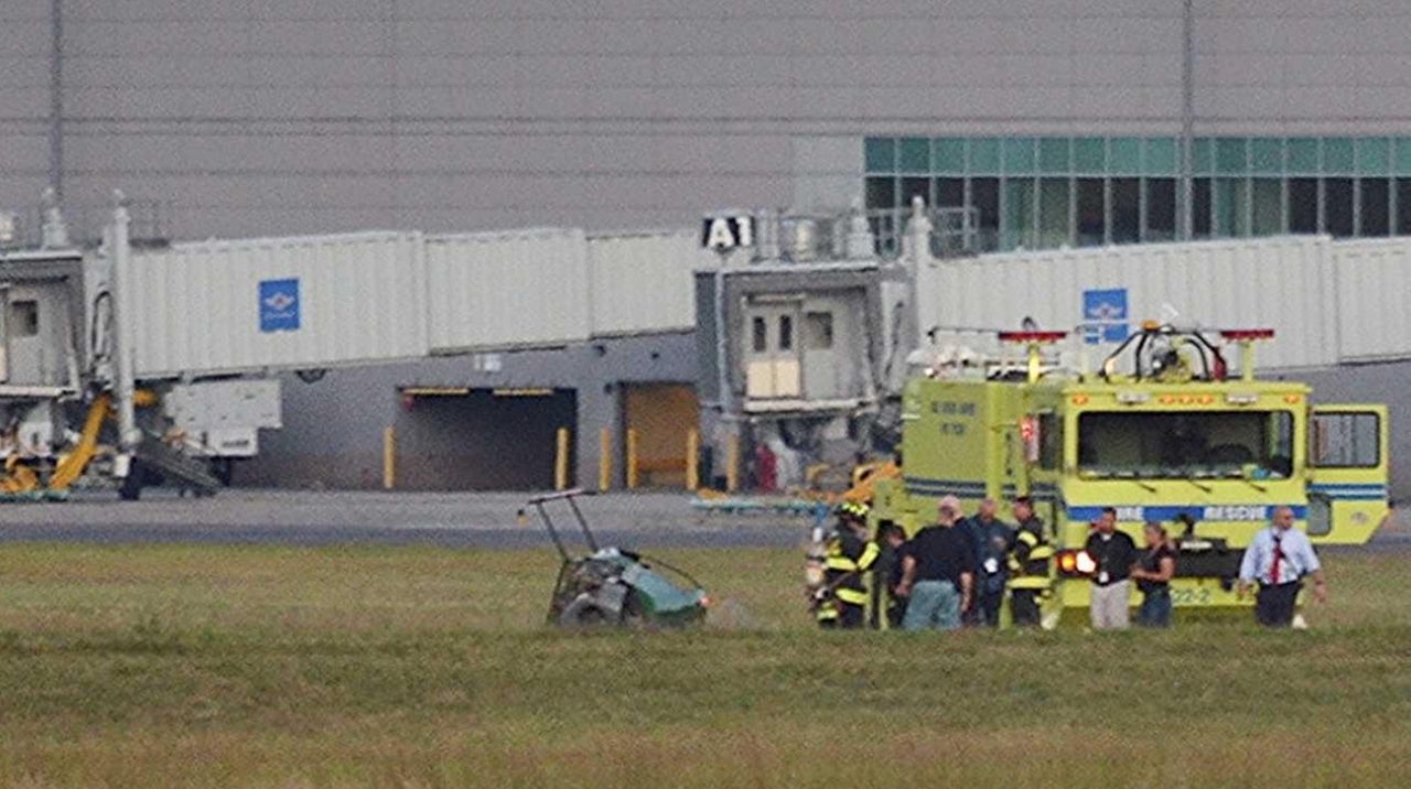 Helicopter 'landed hard and rolled over' in Ronkonkoma accident, FAA