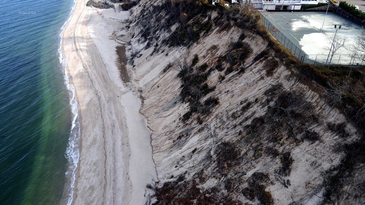 North Shore needs erosion protection, too - Newsday