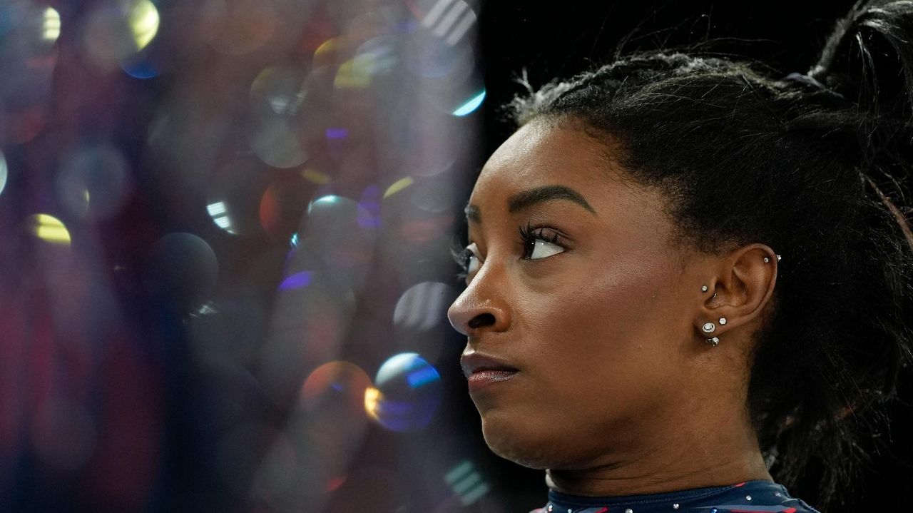 US viewers' Olympic interest is down, poll finds, except for Simone