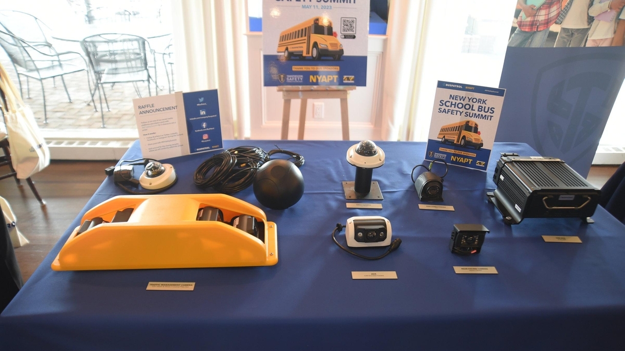 New York School Bus Safety Summit looks at school bus passing cameras - Vimarsana News