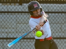 Julianna Plunkett, Gabby Binder lead Mineola past Clarke in softball