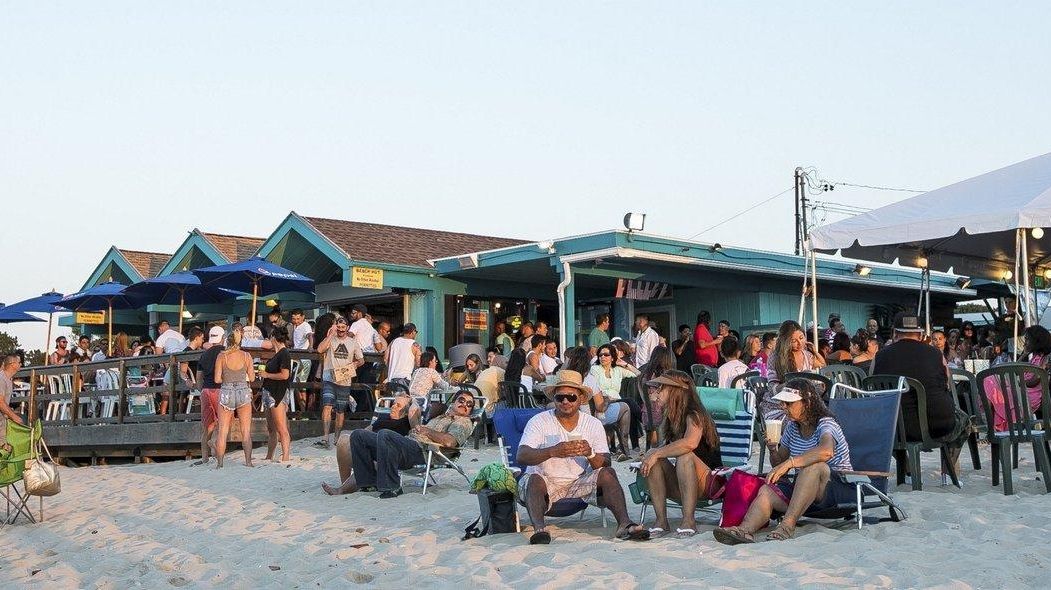 Food vendor for Suffolk, Babylon to pay unpaid back taxes Newsday