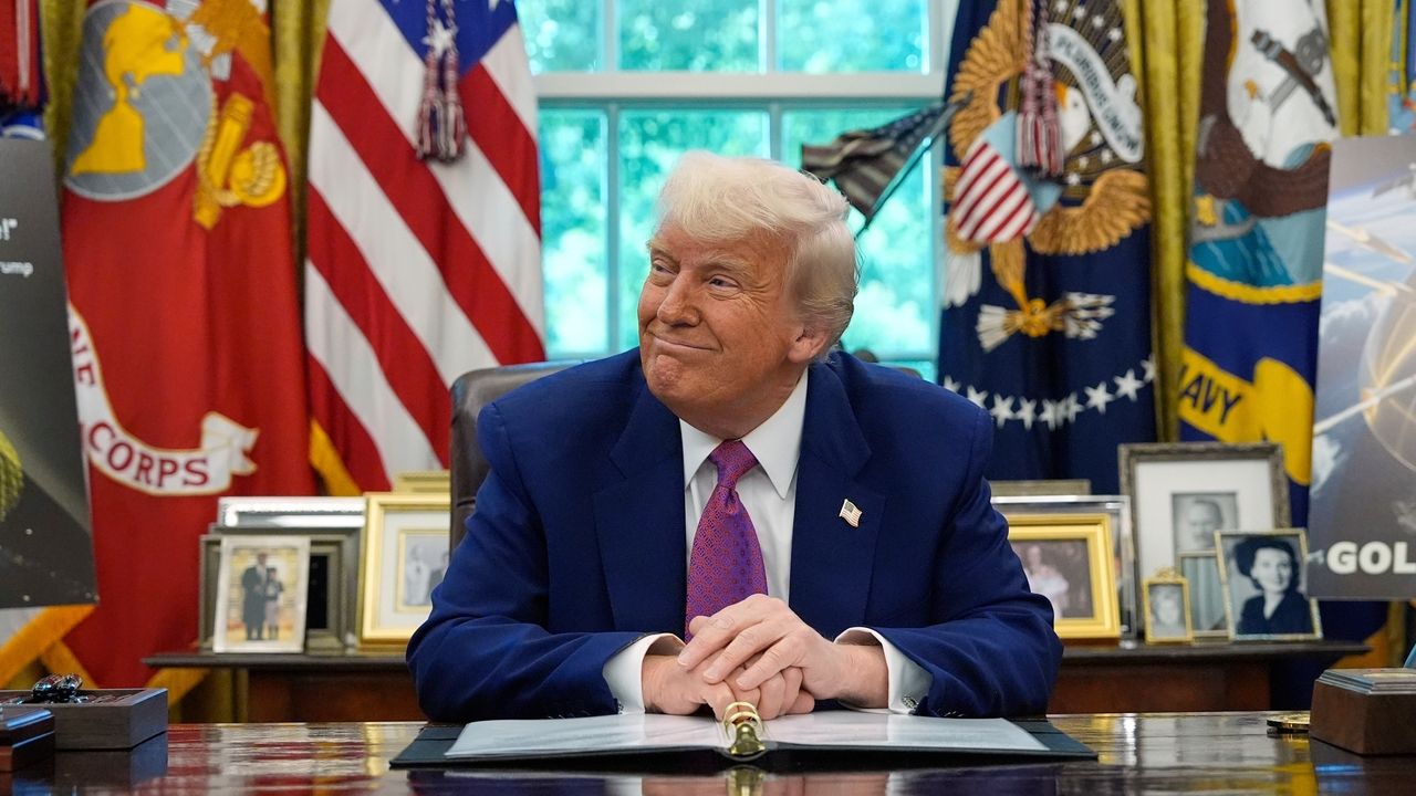 Trump's $600 million war chest: How he plans to wield his power in the midterms and beyond