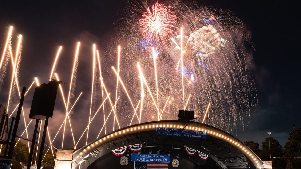 Fireworks misfire, start blaze at Eisenhower Park show finale Newsday